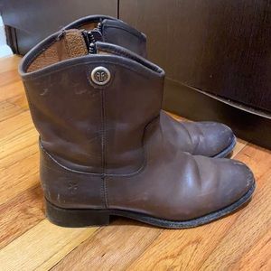 Women’s Short Frye Booties Size 7